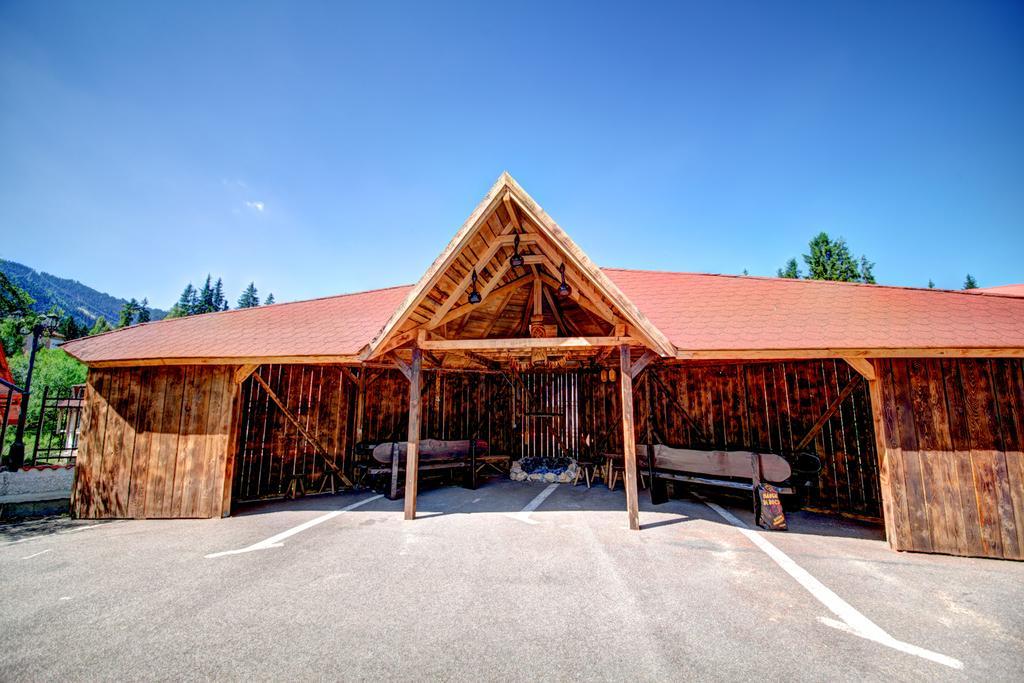 House Of Dracula Hotel Poiana Brasov Exterior foto